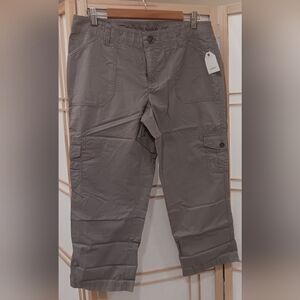 Caslon Gray Capris Relaxed Fit